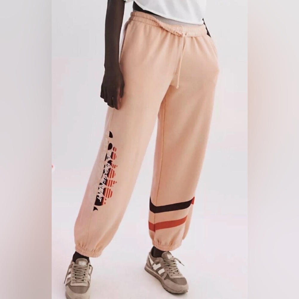 🔥NWT! FREE PEOPLE "All Star Logo Pants" Pastel Peach! Sweatpants SZ Large!